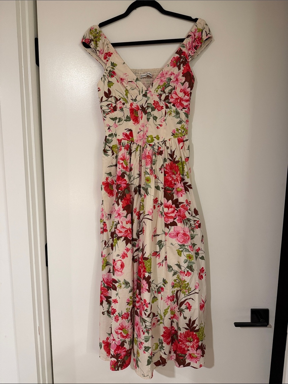 Abercrombie & Fitch Cream Midi Dress with Pink Floral Print - XS